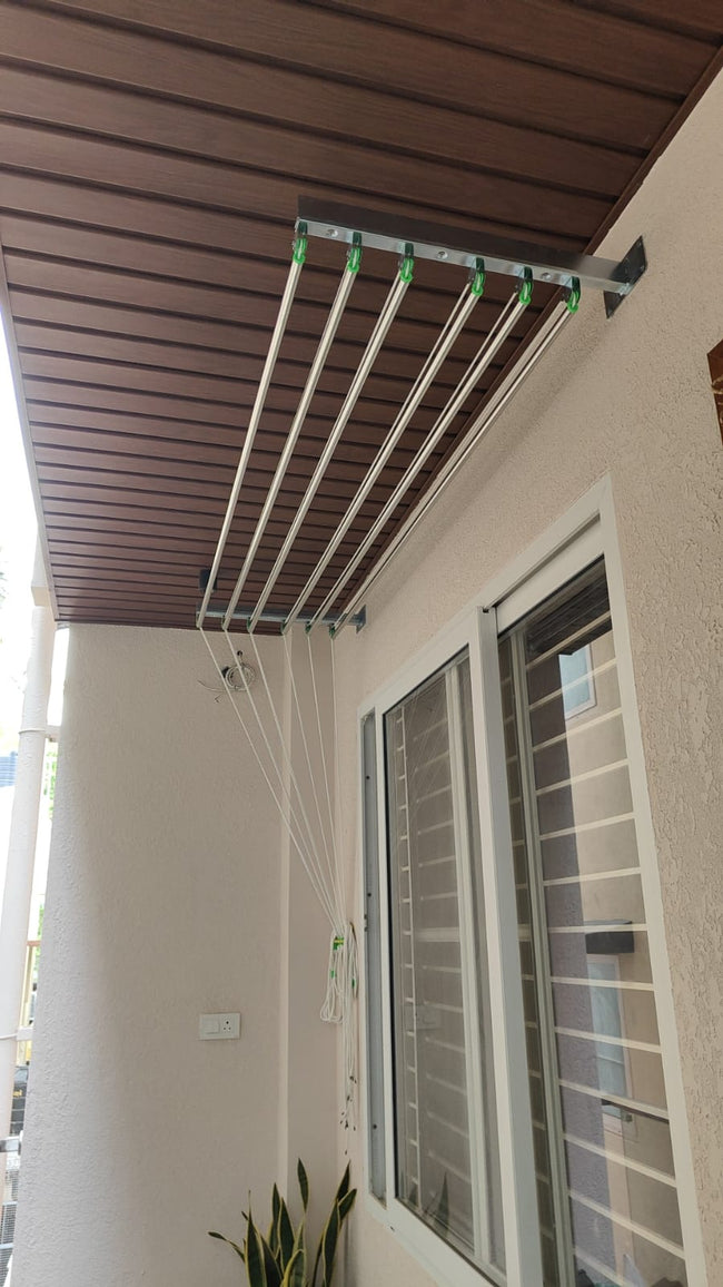 Flying Hangers wall mounted cantilever clothes dryer