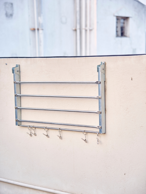Flying Hangers wall mounted smart dryer